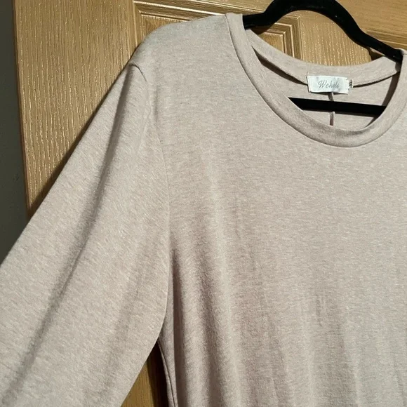 Cream Colored Lace Hem Tunic - Picture 5 of 9